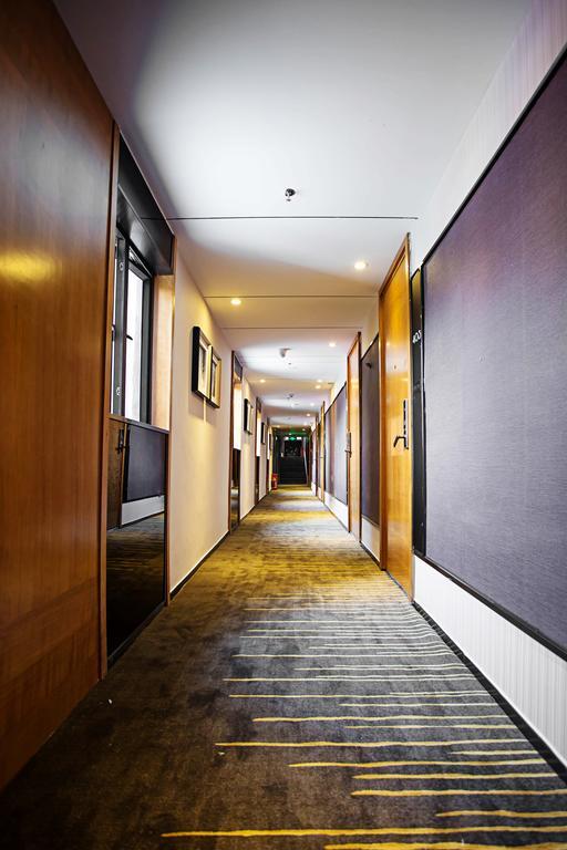 Insail Hotel Zhuhai Exteriör bild